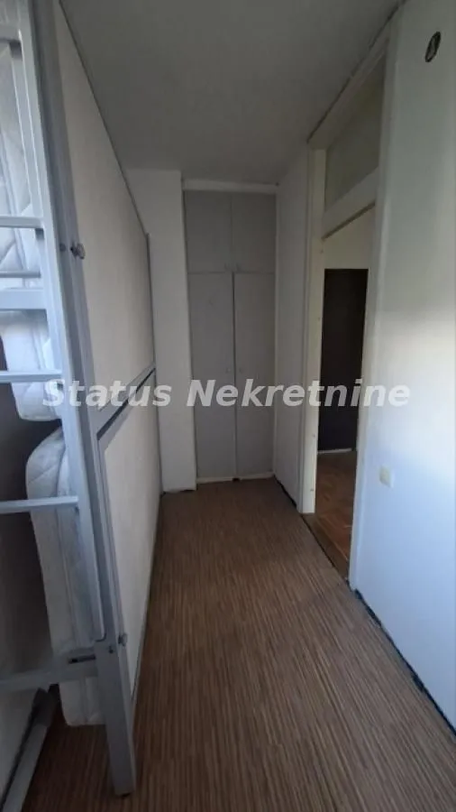 Prodaja, jednosoban stan, 37m², Novo naselje, Novi Sad