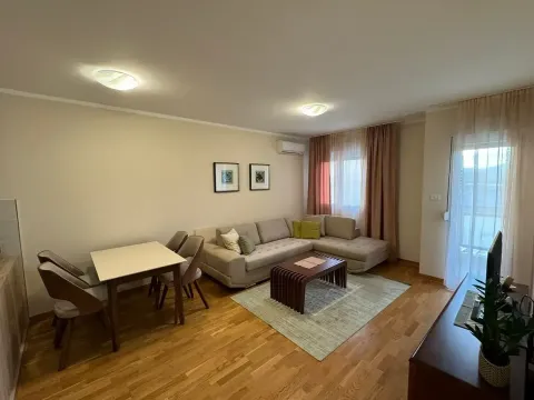 Rent, two bedroom apartment, 65m², City Kvart, Podgorica - image 1