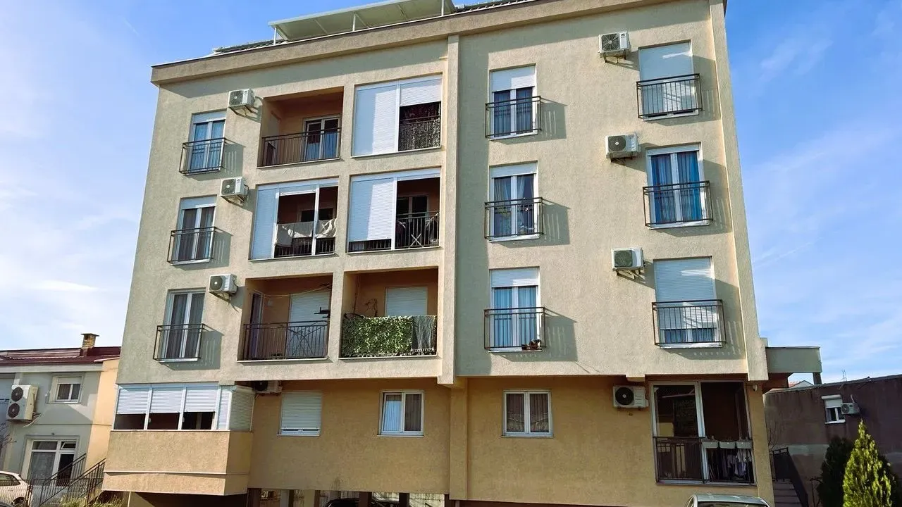 Prodaja, dvosoban stan, 76m², Stari Aerodrom, Podgorica