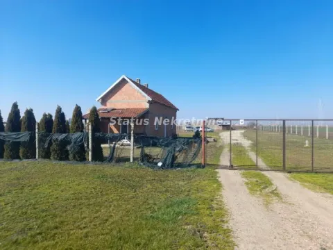 Sale, land lot, 192m², Centar, Inđija - image 14