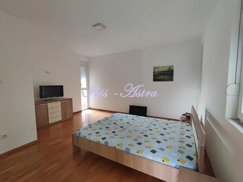 Rent, four bedroom apartment, 127m², Olimp, Zvezdara Sve Podlokacije