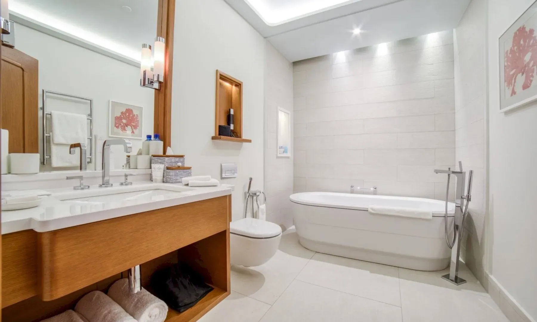 Sale, four bedroom apartment, 600m², Porto Montenegro, Tivat