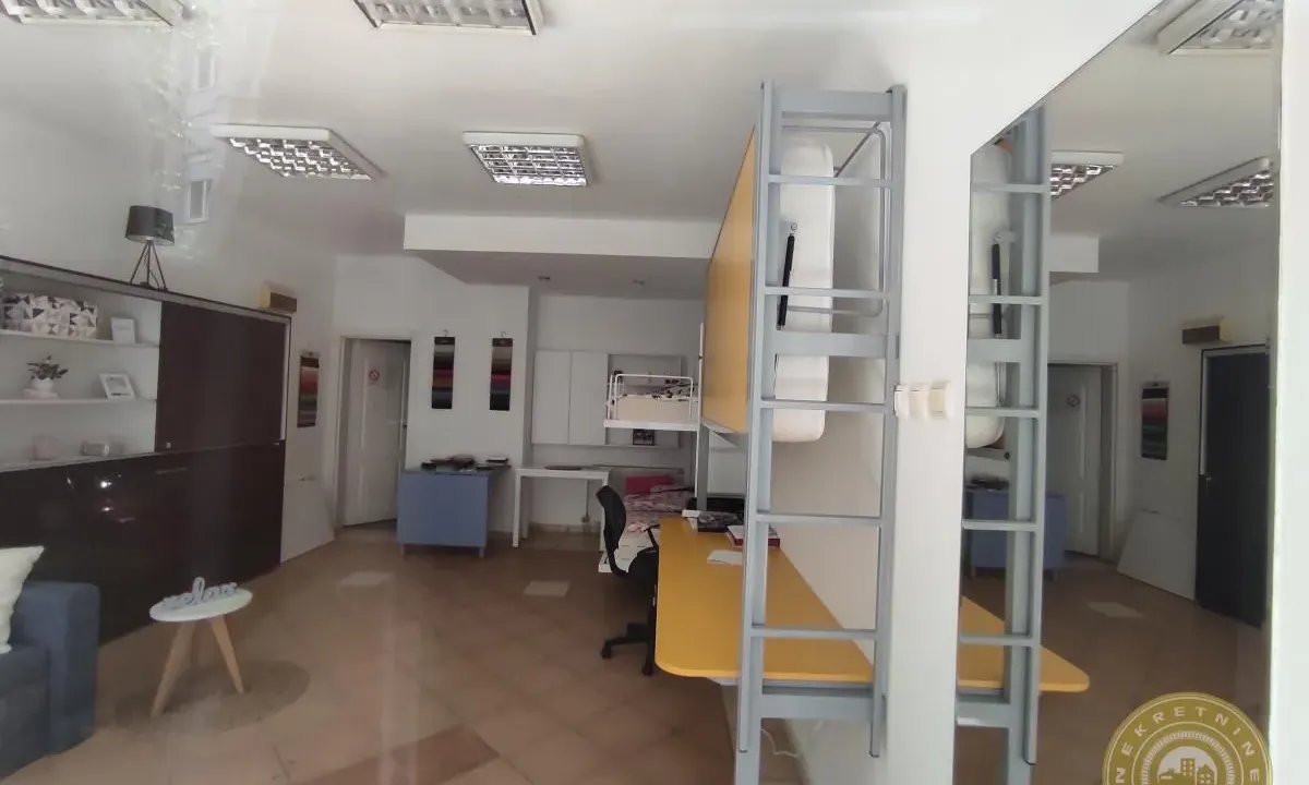 Sale, office space, 28m², Centar, Novi Sad