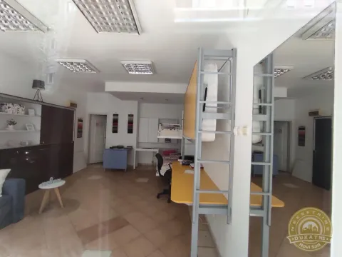 Sale, office space, 28m², Centar, Novi Sad