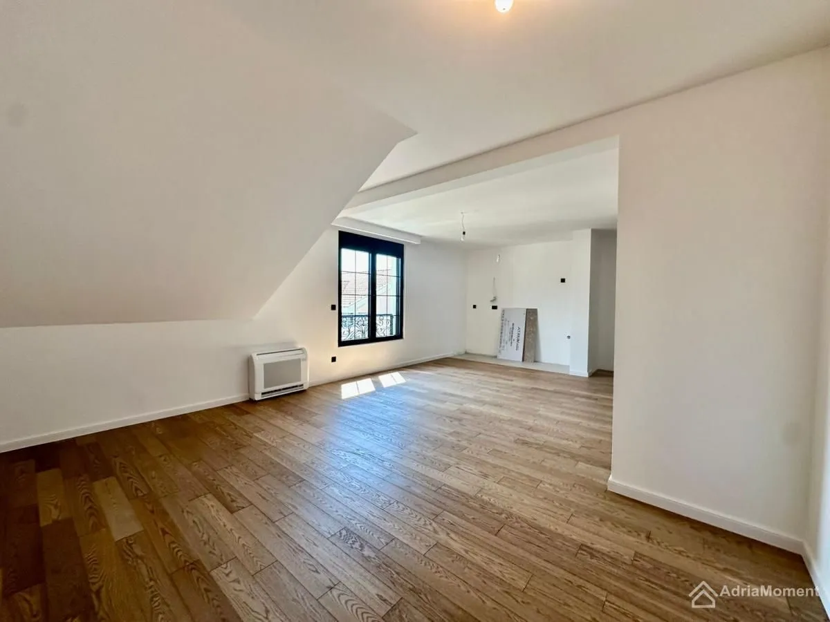 Prodaja, trosoban stan, 96m², Kalimanj, Tivat