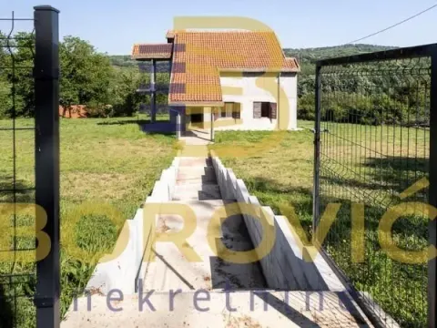Prodaja, kuća, 204m², Voždovac Sve Podlokacije, Beograd - image 6