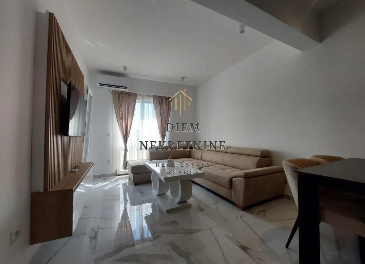 Prodaja, jednosoban stan, 42m², Radanovići, Kotor