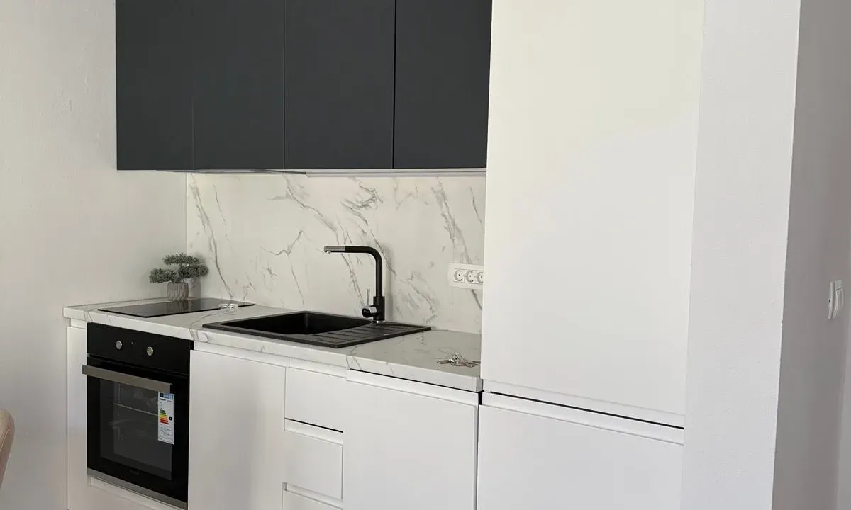 Rent, one bedroom apartment, 55m², Stari Bar, Bar