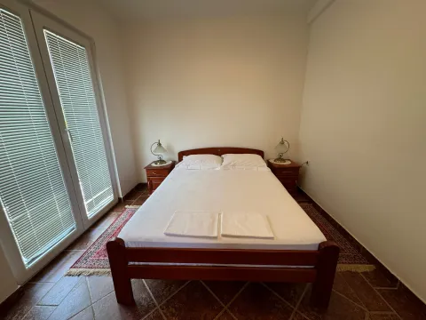 Rent, two bedroom apartment, 50m², Pržno, Budva - image 4