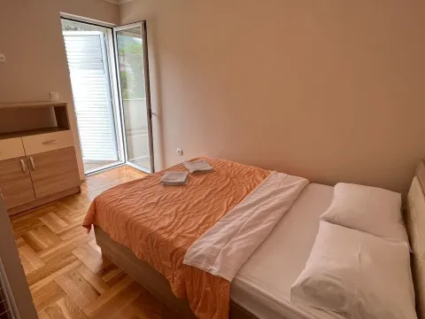 Izdavanje, dvosoban stan, 120m², Budva, Crna Gora - image 5