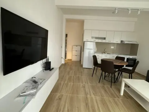 Izdavanje, jednosoban stan, 55m², Gradiošnica, Tivat - image 4