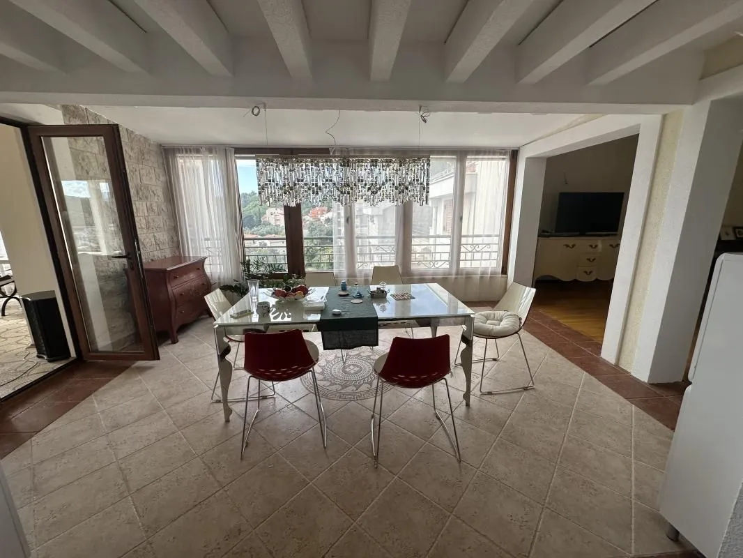 Prodaja, trosoban stan, 366m², Petrovac, Budva