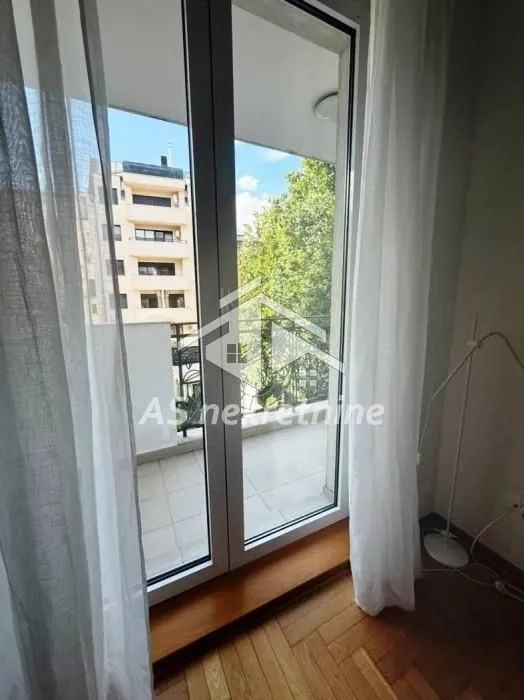 Rent, three bedroom apartment, 106m², Vračar Hram, Vračar Sve Podlokacije