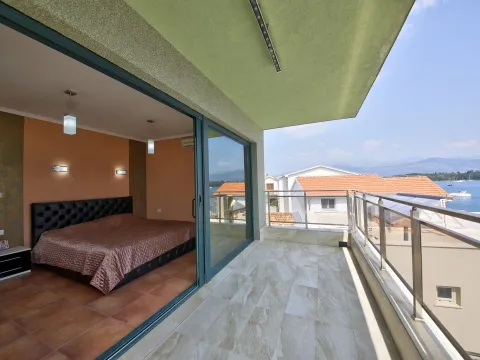 Sale, house, 190m², Kotor, Crna Gora - image 25