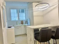 Izdavanje, trosoban stan, 77m², Stari Grad, Beograd - image 4