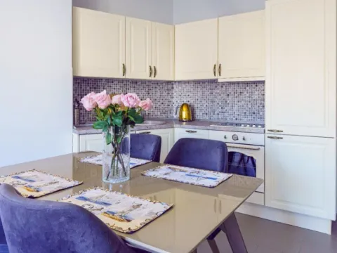 Izdavanje, jednosoban stan, 60m², Bečići, Budva - image 7