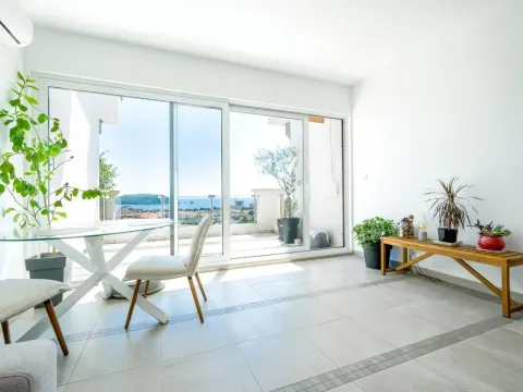 Sale, one bedroom apartment, 65m², Budva, Crna Gora - image 15