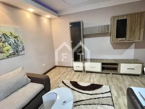 Izdavanje, kuća, 80m², Zemun Gornji Grad, Zemun Sve Podlokacije - image 4