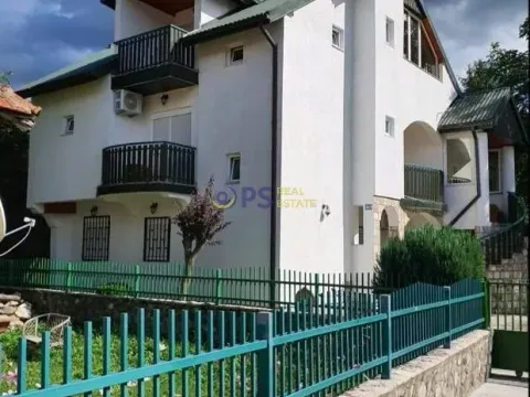 Sale, house, 304m², Kolašin, Crna Gora - image 26