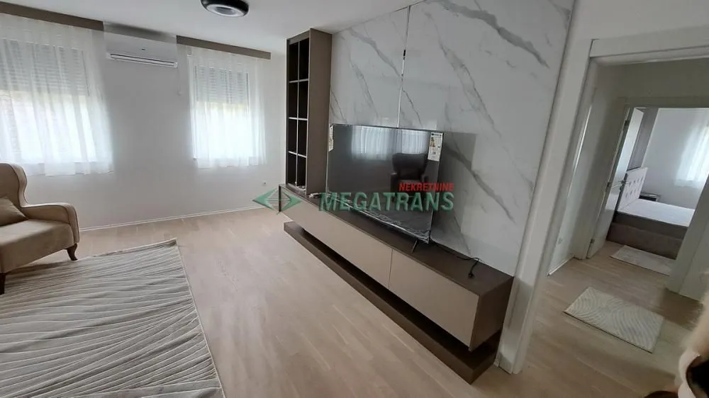 Izdavanje, trosoban stan, 75m², Železničko Naselje, Subotica