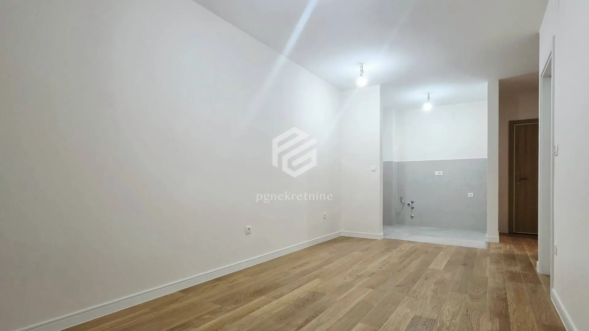 Rent, one bedroom apartment, 43m², Central Point, Podgorica