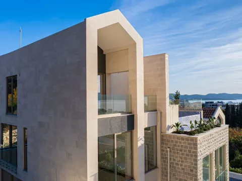Prodaja, trosoban stan, 246m², Tivat, Crna Gora - image 9
