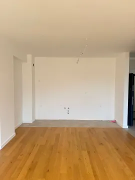 Prodaja, stan, 55m², Centar, Bar - image 2