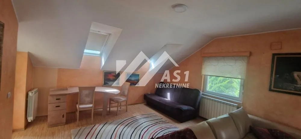 Rent, house, 240m², Novi Majur, Petrovaradin