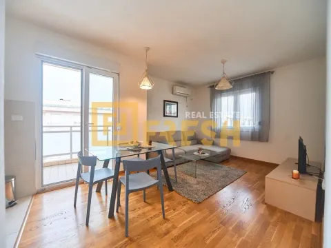 Izdavanje, jednosoban stan, 42m², City Kvart, Podgorica - image 2