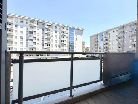 Prodaja, dvosoban stan, 64m², City Kvart, Podgorica - image 12
