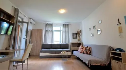 Rent, studio apartment, 33m², Bečići, Budva