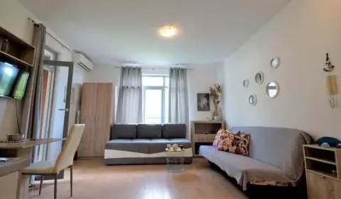 Rent, studio apartment, 33m², Bečići, Budva - image 9