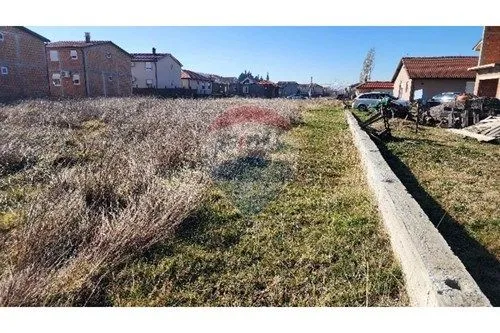 Sale, land lot, 450m², Murtovina, Podgorica