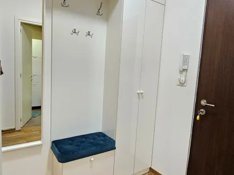 Rent, one bedroom apartment, 45m², City Kej, Podgorica - image 6