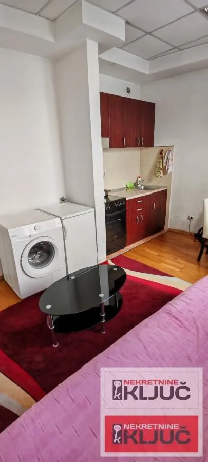 Prodaja, dvosoban stan, 41m², Bulevar Oslobodjenja, Novi Sad Sve Podlokacije