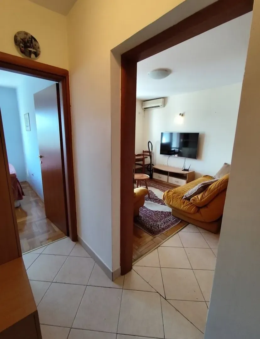 Rent, one bedroom apartment, 33m², Preko Morače, Podgorica