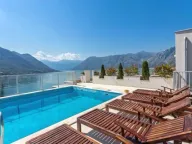 Prodaja, jednosoban stan, 50m², Dobrota, Kotor - image 1