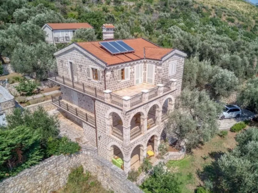 Sale, house, 500m², Katun Reževići, Budva