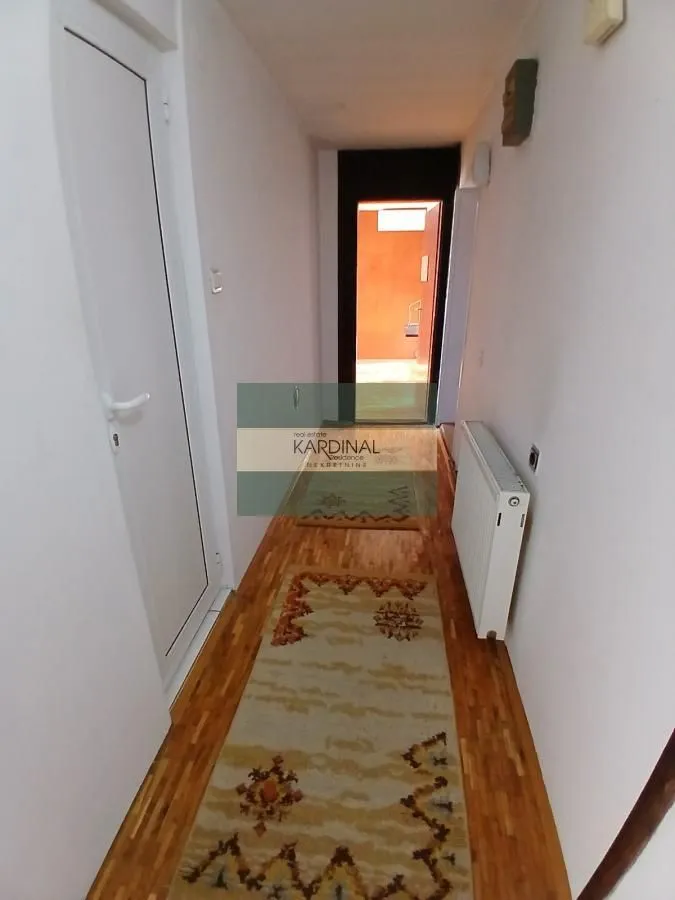 Prodaja, kuća, 240m², Jabučar, Kragujevac