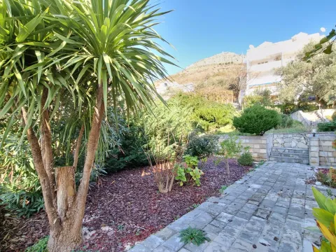 Rent, house, 240m², Sveti Stefan, Budva - image 9