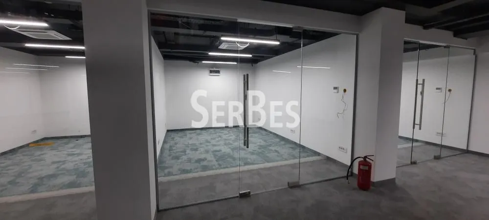Rent, office space, 305m², Bulevar Oslobodjenja, Novi Sad Sve Podlokacije