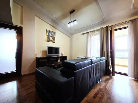 Rent, apartment, 53m², Pobrežje, Podgorica - image 2