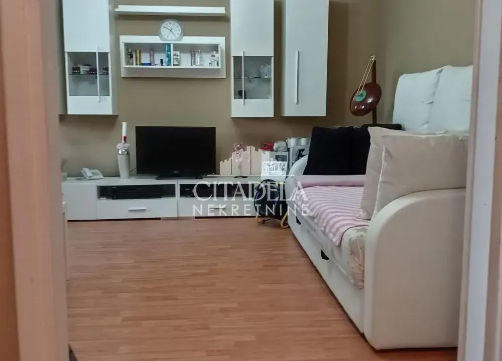 Prodaja, jednosoban stan, 42m², Čukarica, Beograd