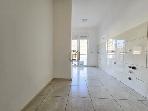 Prodaja, dvosoban stan, 73m², Dalmatinska ulica, Podgorica - image 6