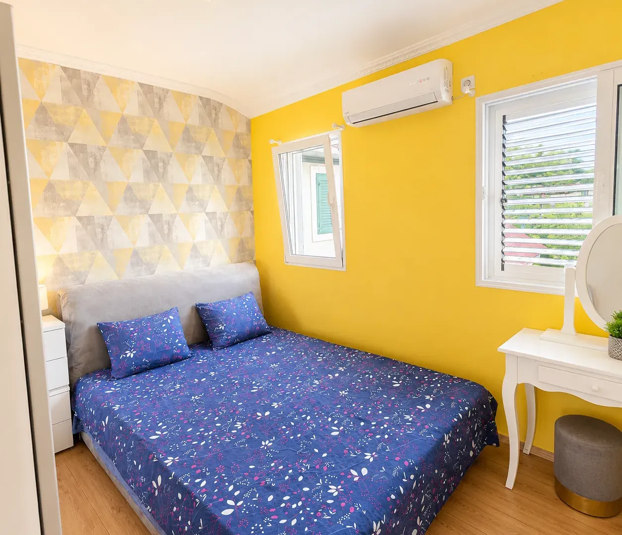 Rent, one bedroom apartment, 50m², Centar, Tivat