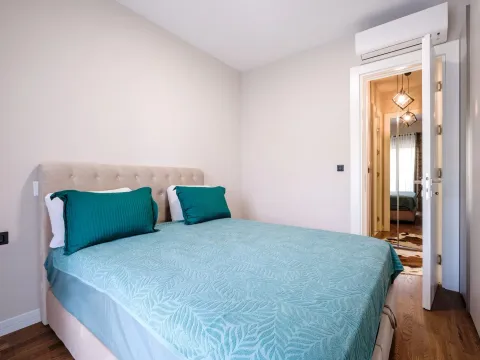 Sale, two bedroom apartment, 70m², Dumidran, Tivat - image 14