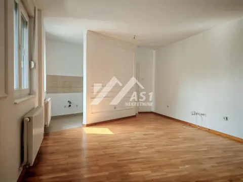 Rent, four bedroom apartment, 110m², Telep, Novi Sad Sve Podlokacije - image 2
