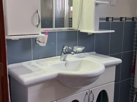 Izdavanje, trosoban stan, 88m², Dajbabe, Podgorica - image 13