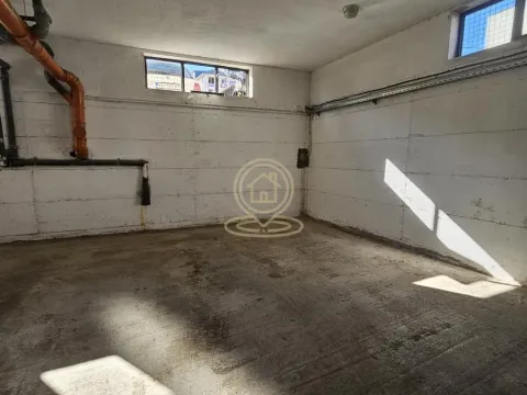 Izdavanje, dvosoban stan, 76m², Centar, Kragujevac - image 11