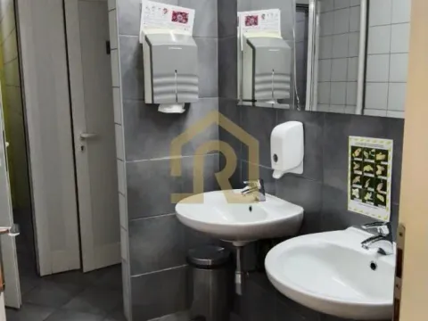 Izdavanje, poslovni prostor, 207m², Stari Grad, Beograd - image 11